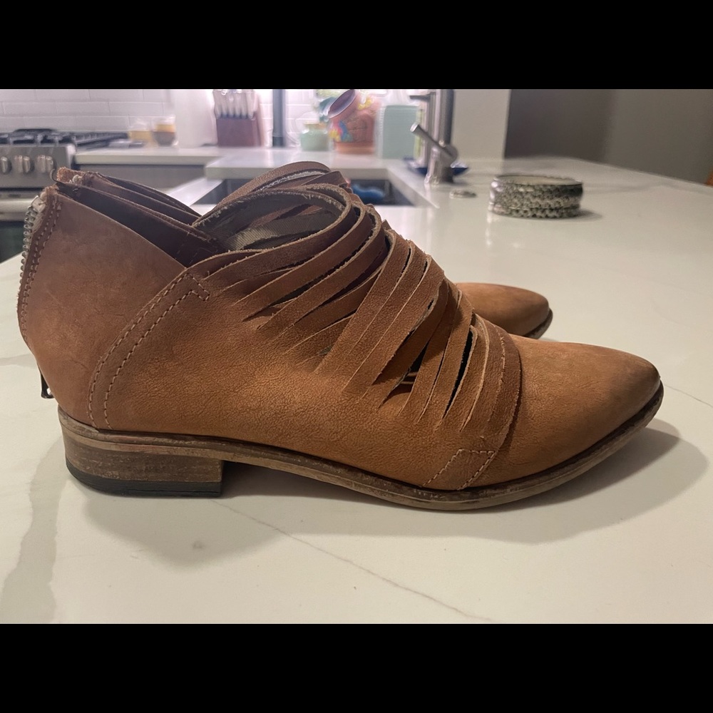 size 37 free people western mule/clog with back zip